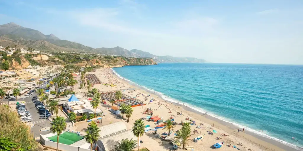 Top 5 Most Beautiful Beaches & Resorts - Featured Image
